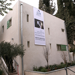 שאלות על כסף ובתוכו שי עגנון